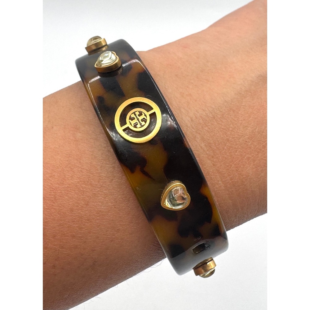 Tory Burch Tortoiseshell Resin Bangle Bracelet Gold Tone Heart Crystal Logo